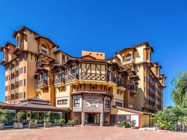 Villa Side Hotel