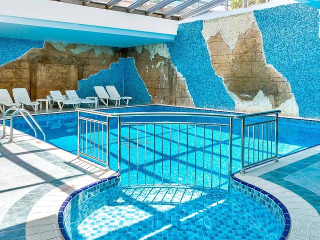 Villa Side Hotel