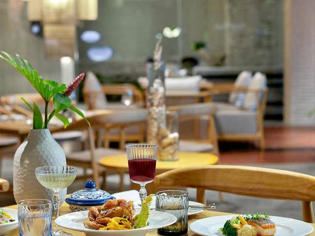 Mercure Rayong Lomtalay Villas and Resort