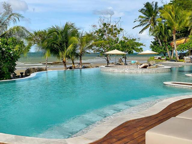 Mercure Rayong Lomtalay Villas and Resort
