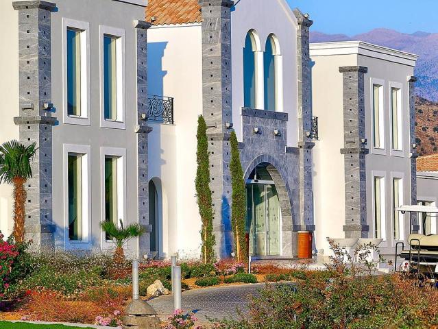 Anemos Luxury Grand Resort