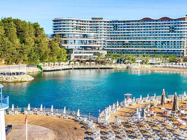 Mylome Luxury Hotel & Resort