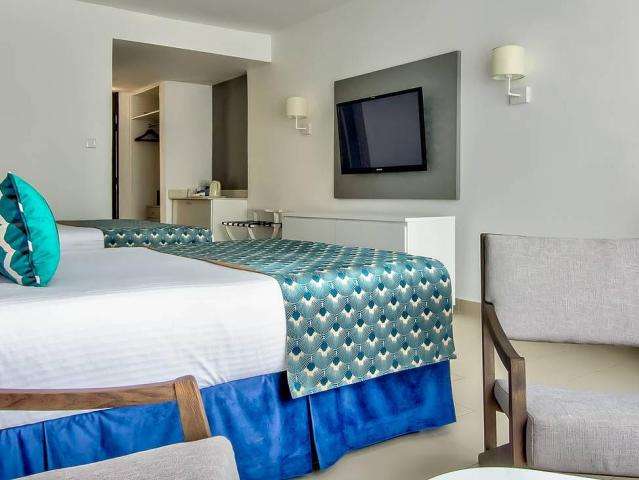 Leopard Beach Resort & Spa