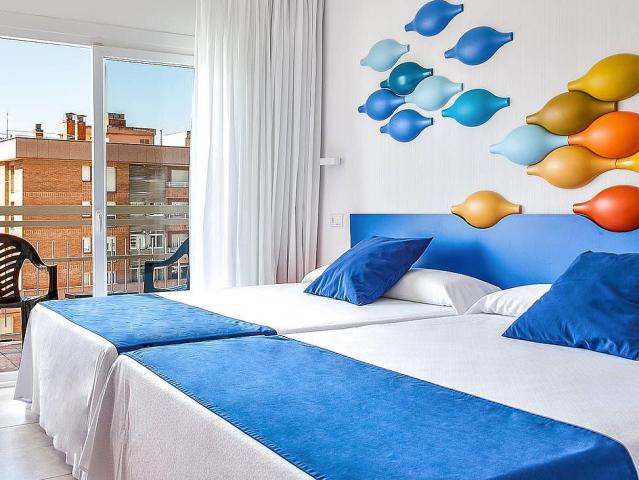 Evenia Olympic Suites
