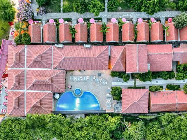 Özlem Garden