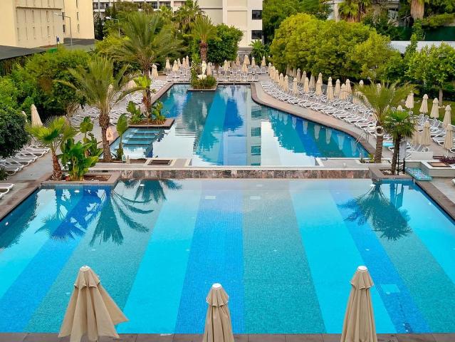 Seaden Valentine Resort