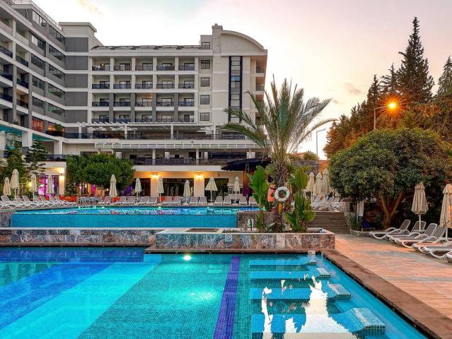 Seaden Valentine Resort
