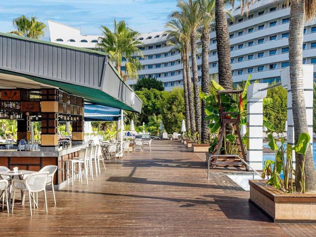 Concorde de Luxe Resort