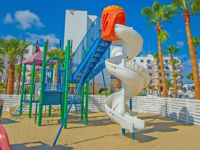 Marlita Beach Hotel