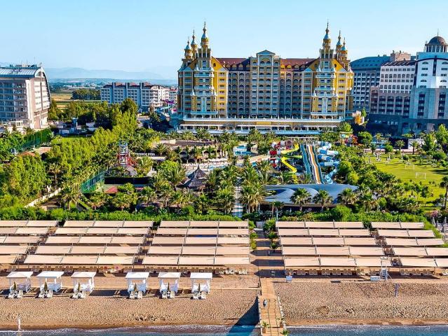 Royal Holiday Palace