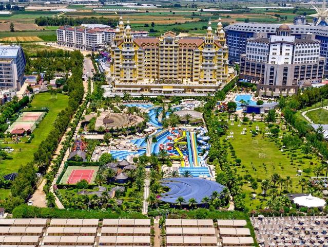 Royal Holiday Palace