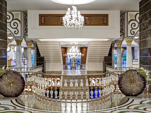 Royal Holiday Palace