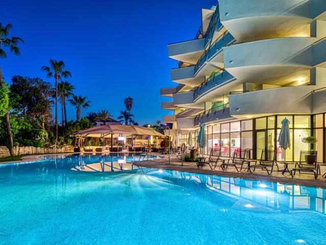 Senator Banús Spa