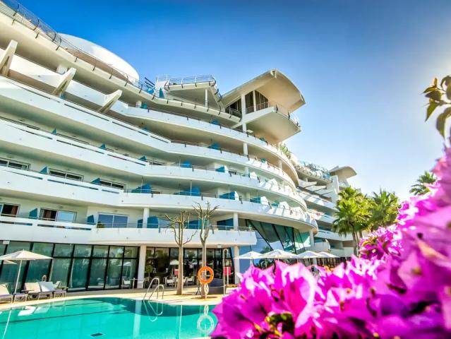 Senator Banús Spa
