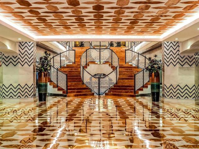 Royal Taj Mahal
