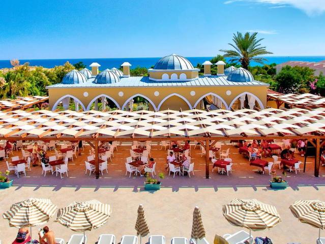 Side Star Resort