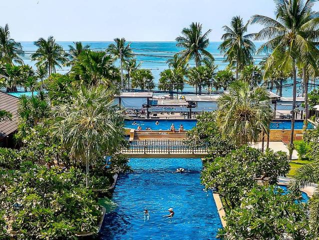 Jomtien Palm Beach hotel & resort  