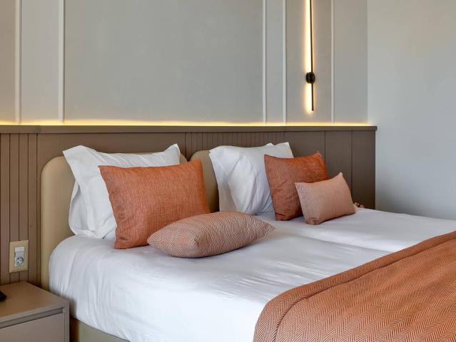 One Resort Premium