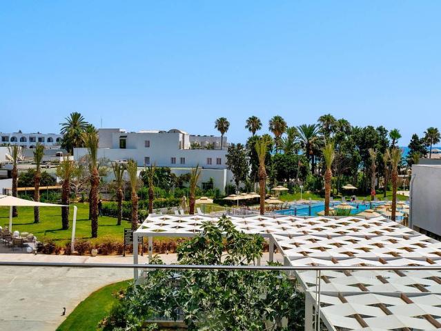 One Resort Premium