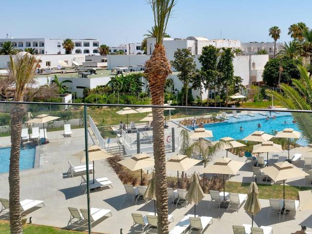 One Resort Premium
