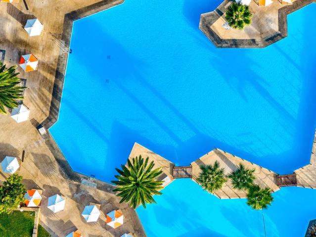 Aquila Rithymna Beach