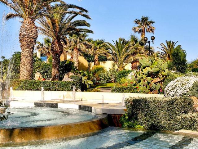 Aquila Rithymna Beach