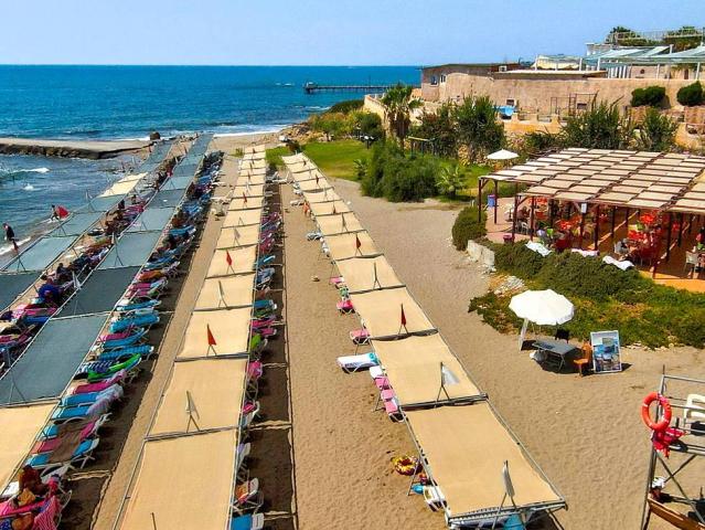 Asrin Beach