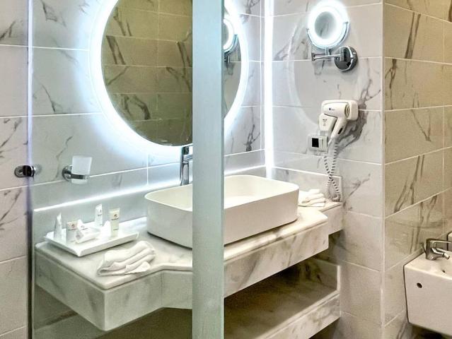 Sirena Beach Resort & Spa
