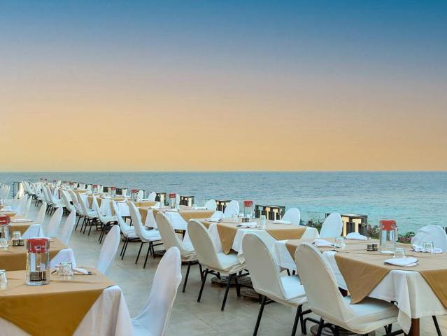 Sirena Beach Resort & Spa