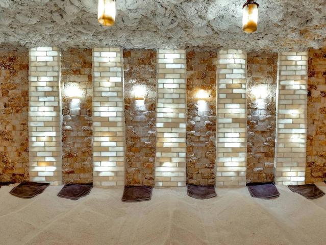 Sirena Beach Resort & Spa