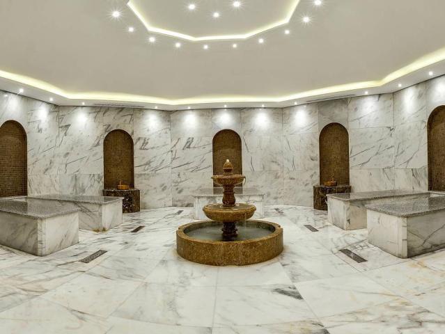 Sirena Beach Resort & Spa