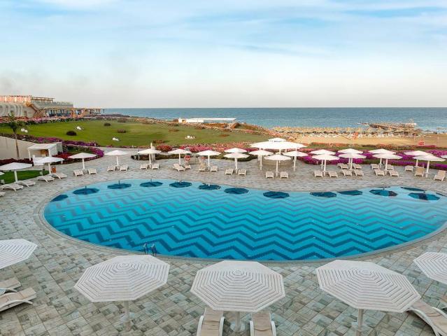 Sirena Beach Resort & Spa