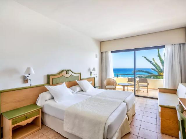 Iberostar Waves Playa Gaviotas