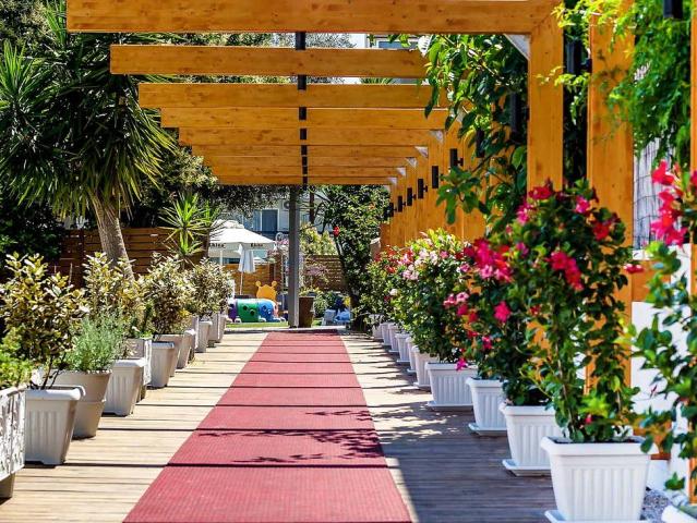 Sunny Days Hotels Apartments