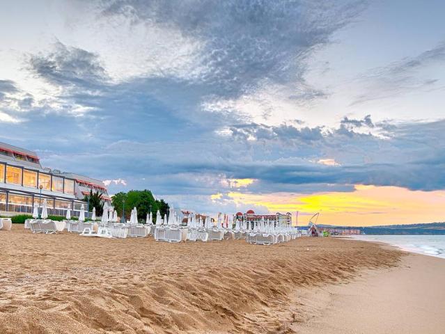 AluaSun Helios Beach