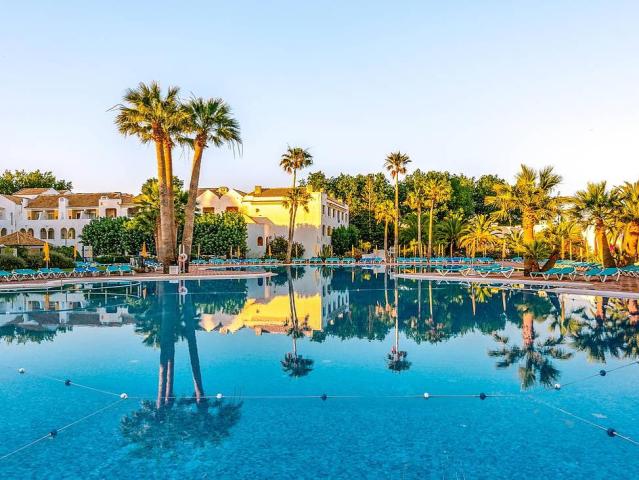 Golden Club Cabanas
