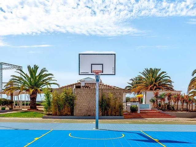 Golden Club Cabanas