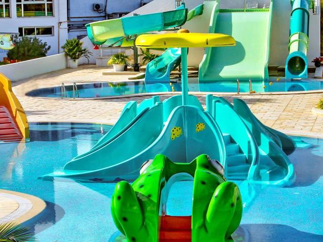 Tropicana Club 