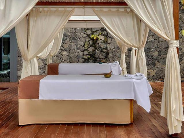 Royal Hideaway Corales Suites