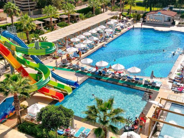 Dosinia Luxury Resort