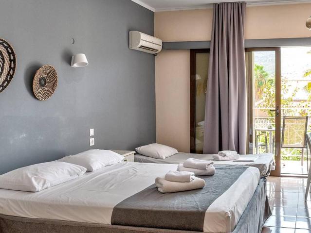 Calamos Beach Family Club