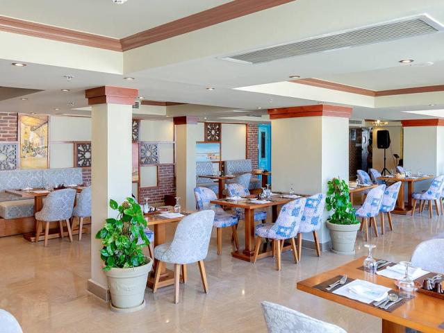 Sunrise Holidays Resort