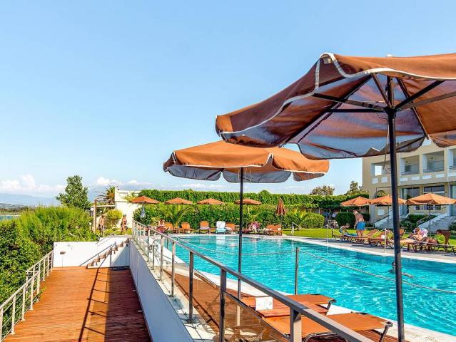 Hotel & bungalovy Niforeika Beach