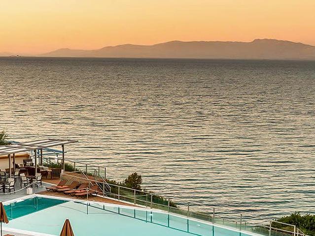 Hotel & bungalovy Niforeika Beach