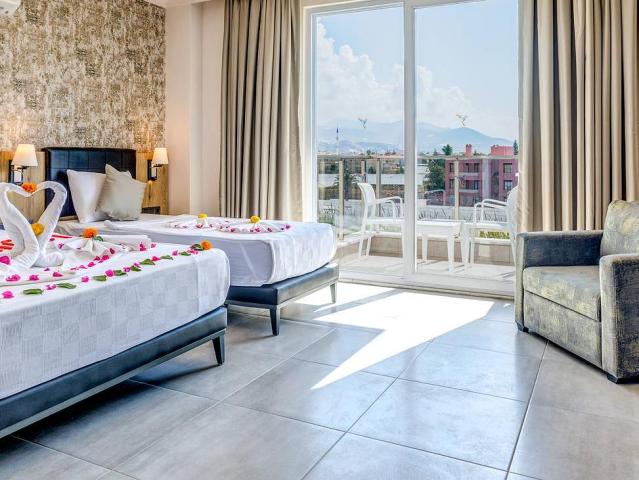 Grand Kolibri Prestige & Spa