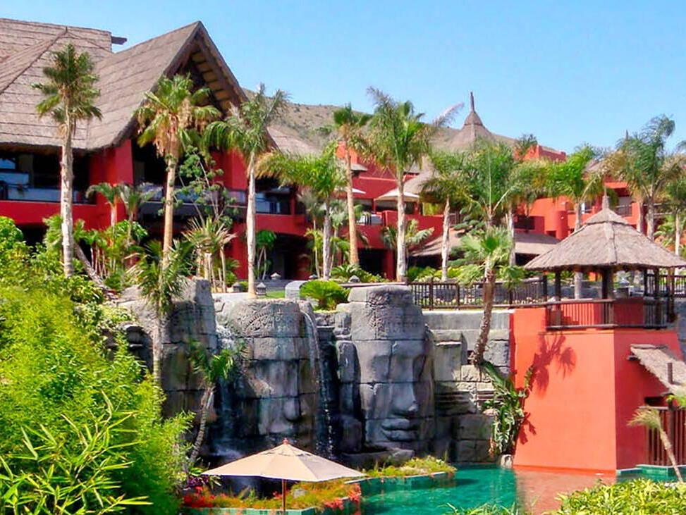 Asia Gardens Hotel & Thai Spa