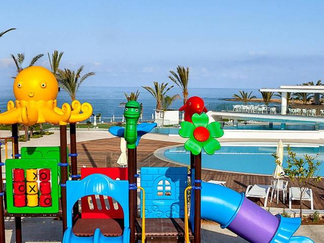 King Evelthon Beach Hotel and Resort