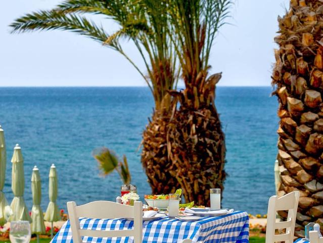 King Evelthon Beach Hotel and Resort