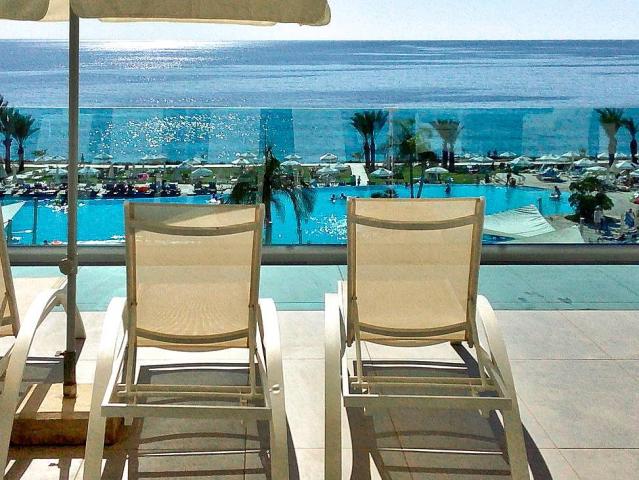 King Evelthon Beach Hotel and Resort
