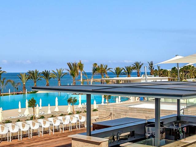 King Evelthon Beach Hotel and Resort